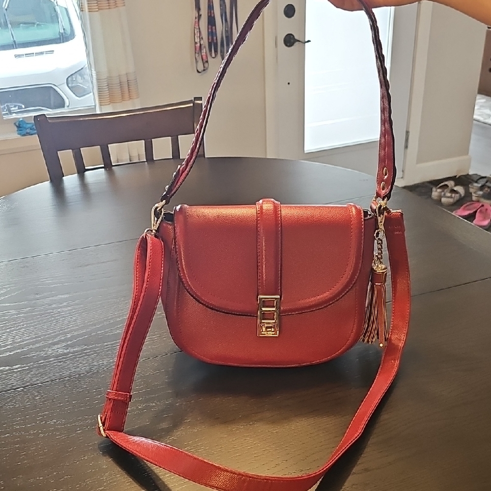 Melie Bianco Elegant Red Shoulder Bag Vegan Leather
